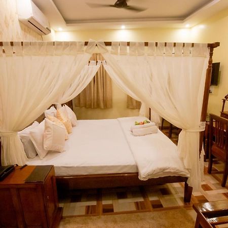 Hotel Cecil Колката Екстер'єр фото