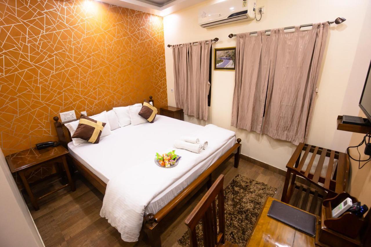 Hotel Cecil Колката Екстер'єр фото