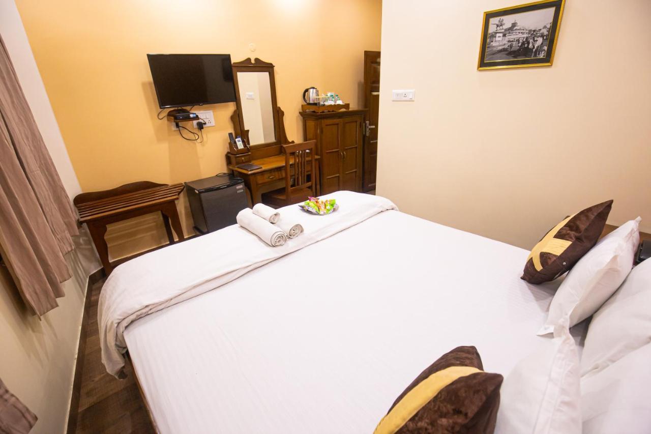 Hotel Cecil Колката Екстер'єр фото